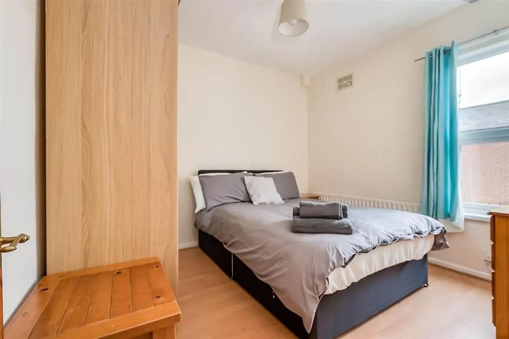 Holiday home Beautiful 2 Bed House, South Belfast. 7 Minutes City Centre. United Kingdom